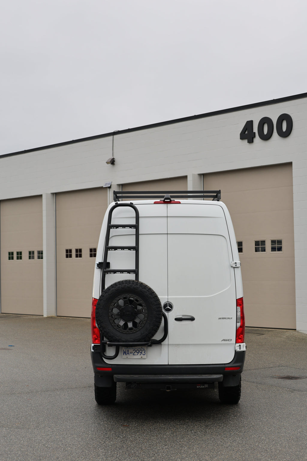 Sprinter two-in-one tire ladder carrier