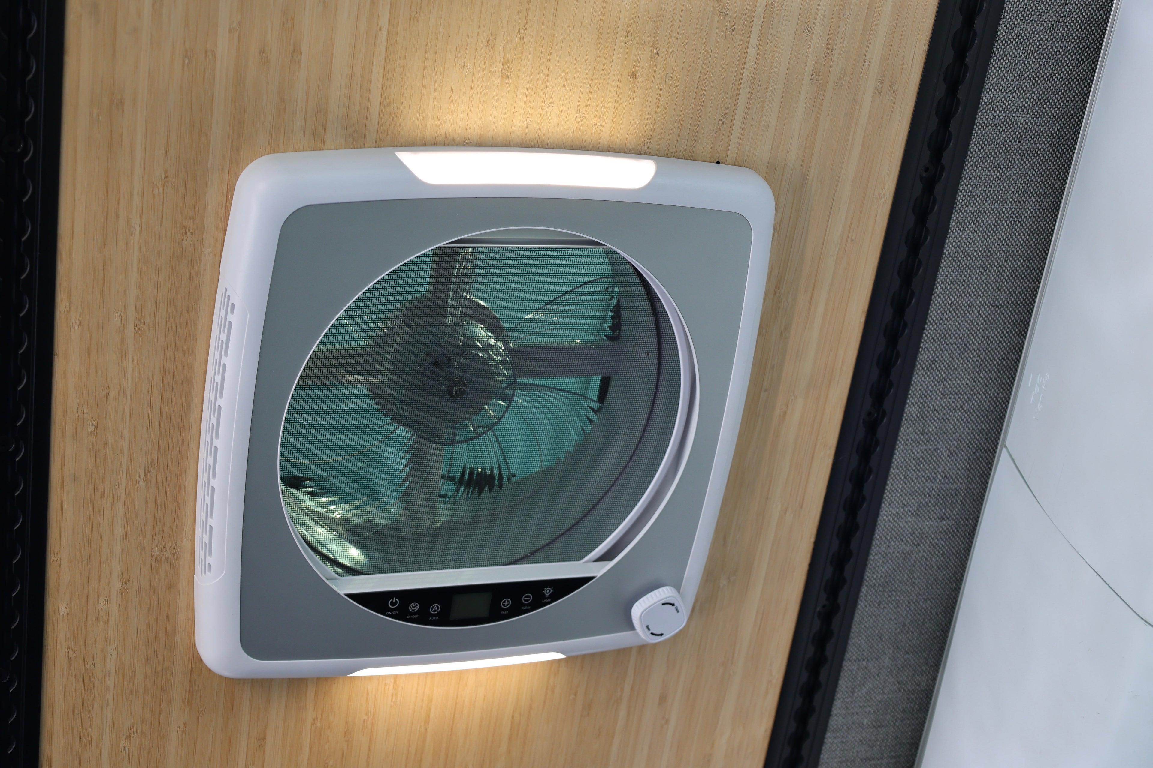 ProBrezze Vent System Brushless Roof Fan