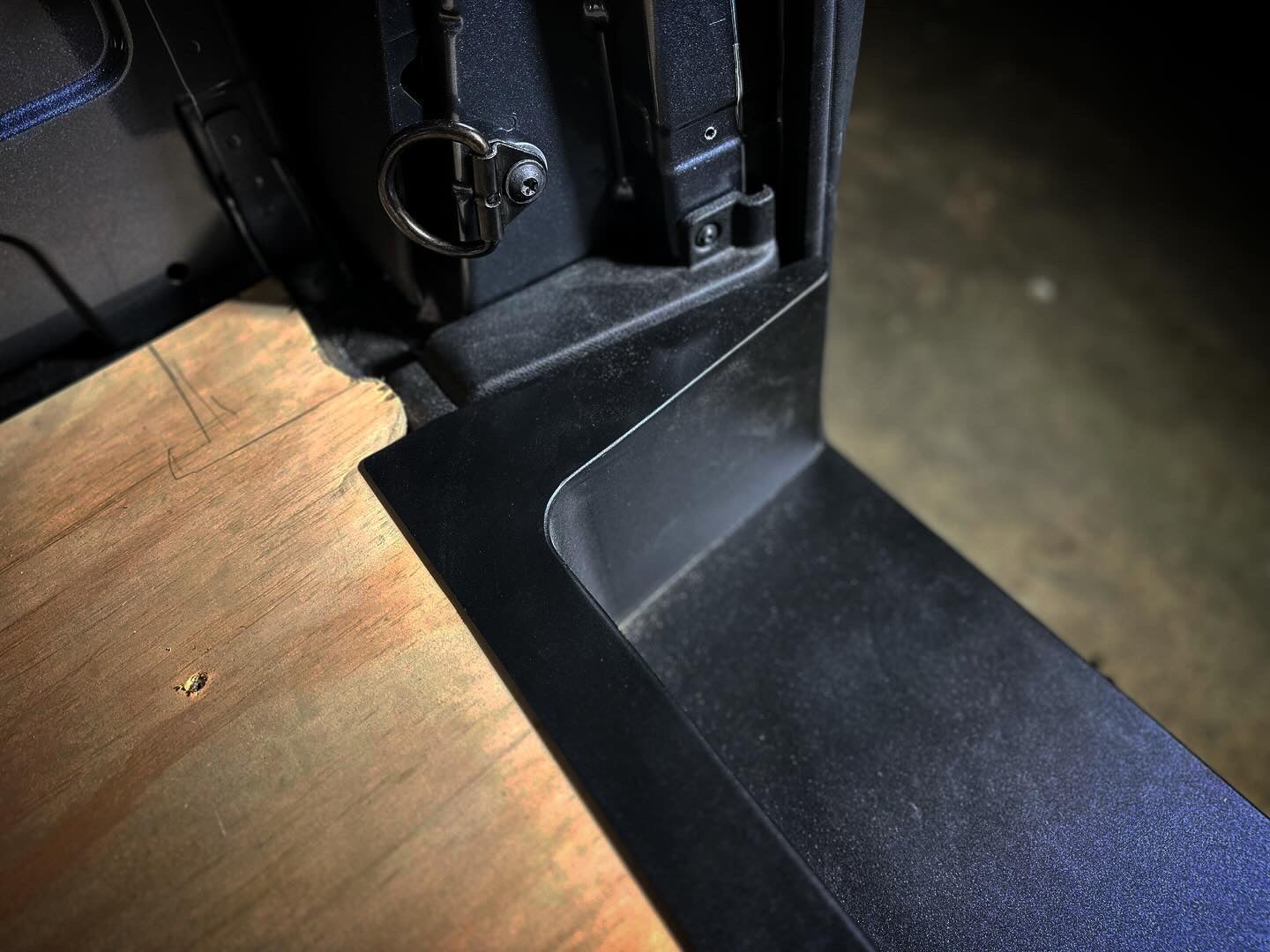 2008+ Sprinter Sliding Door Storage Step