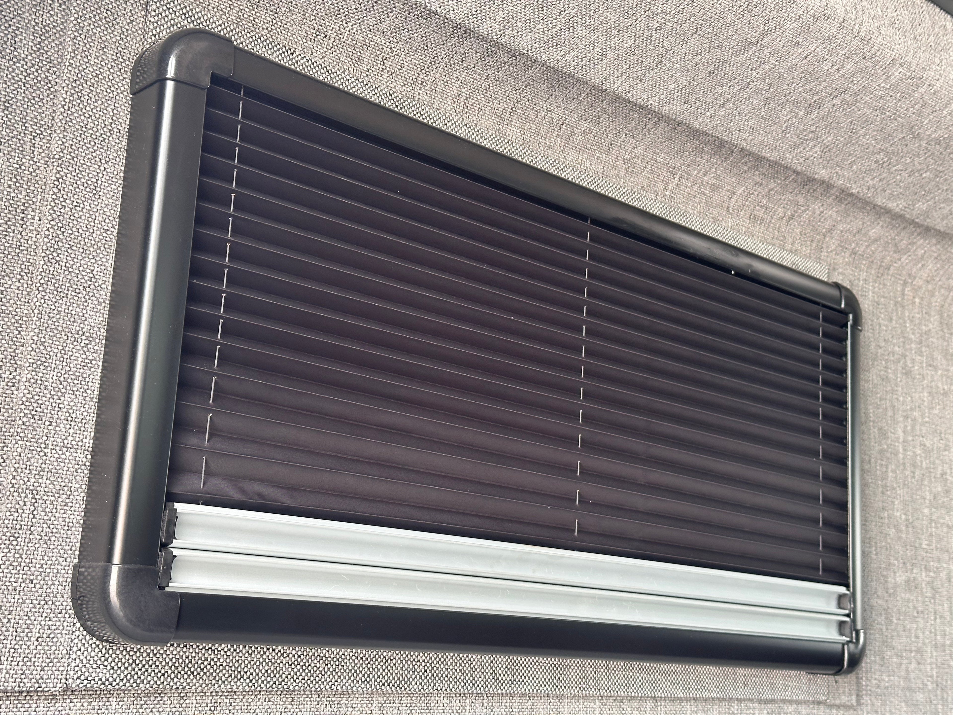 Glass & Acrylic Dual Pane Camper Window / 35.43" x 17.71" (900mm X 450mm)