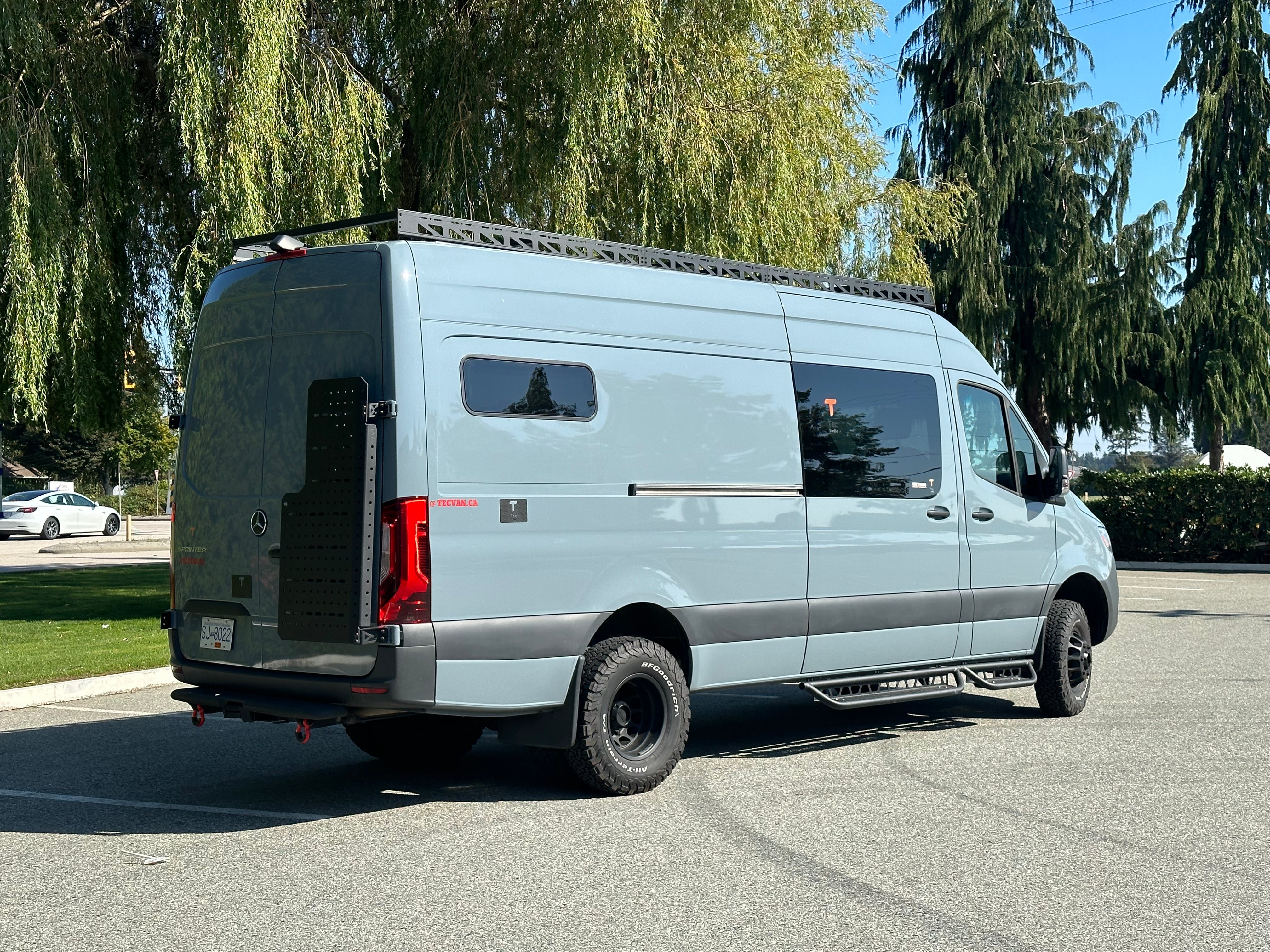 Tec Vanlife Drop Down Running Board for Sprinters