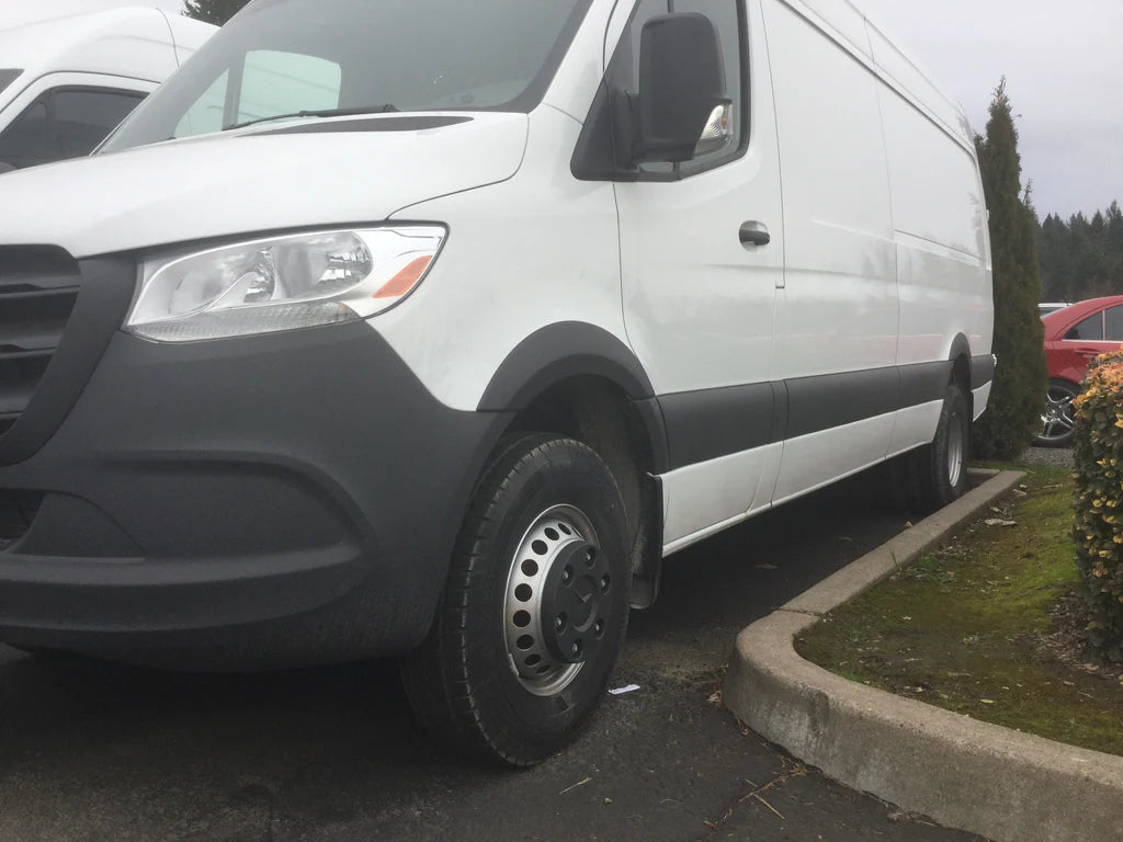 907 Sprinter fender armor kit
